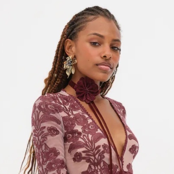 For Love and Lemons Kate Flower Earrings - Picture 11 of 12